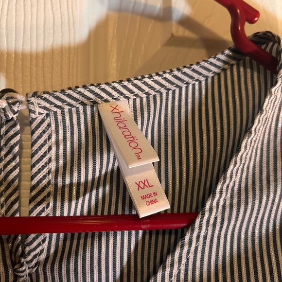 Xhilaration Top - Picture 2 of 3